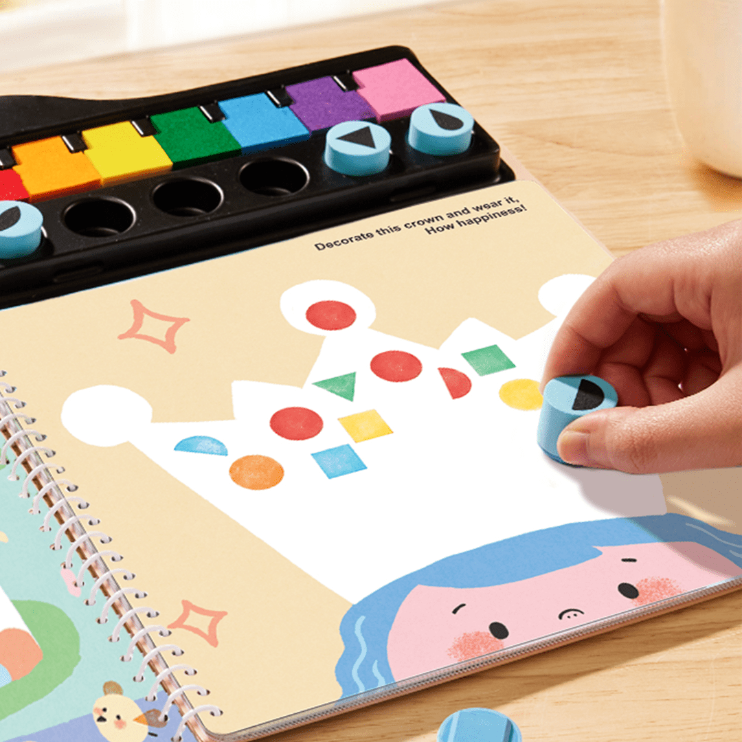 Villem Jarmelo näpuvärvide tegelusraamat templitega Jarmelo