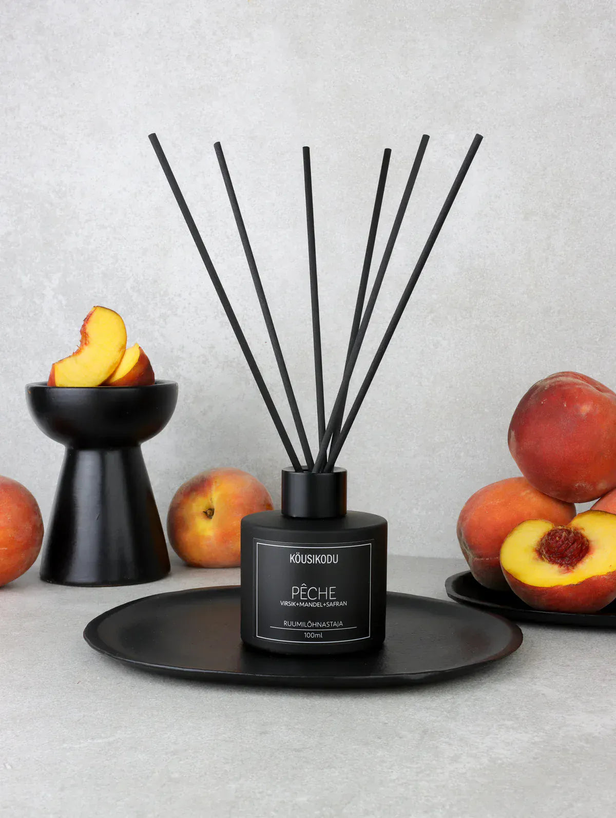 Villem Köusikodu kodulõhnastaja "Pêche" Köusikodu