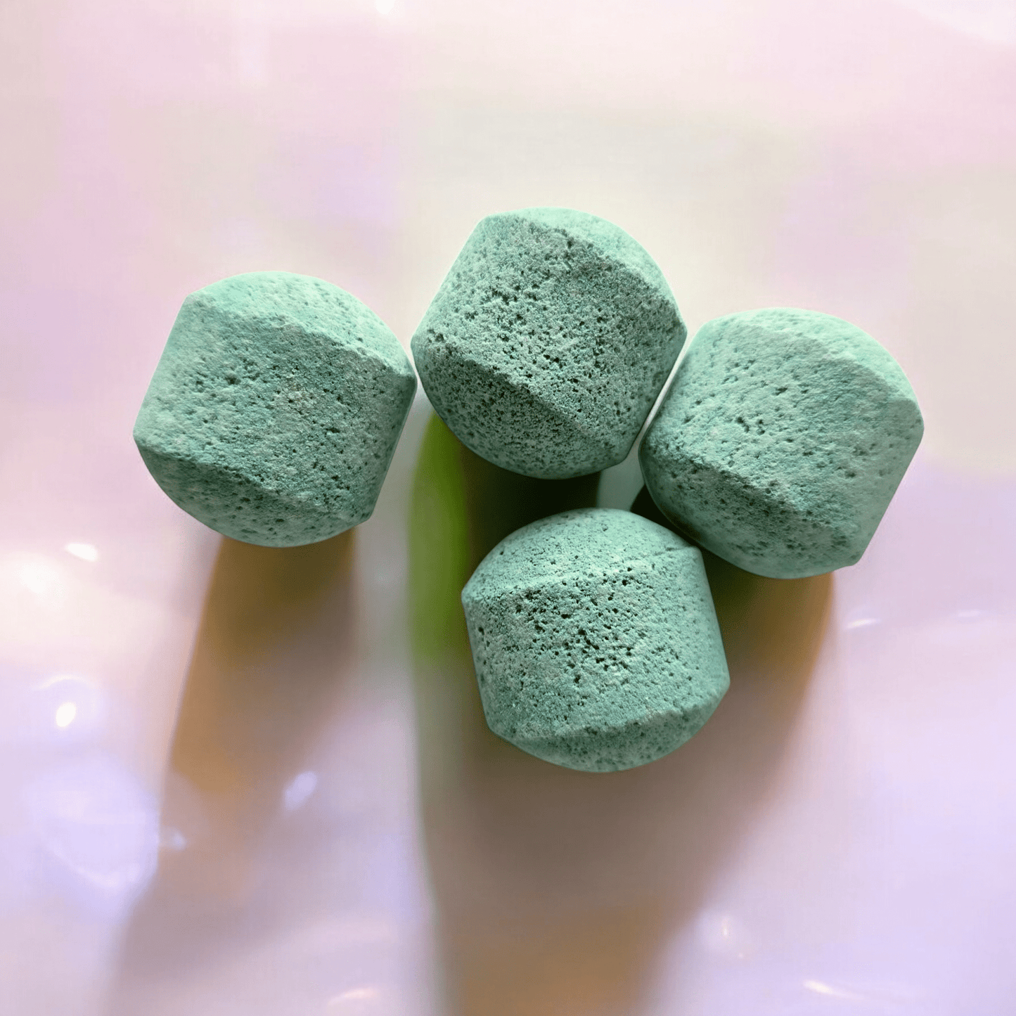 Villem Villemi kihisevad vannipallid Mango 4 tk Villem.ee