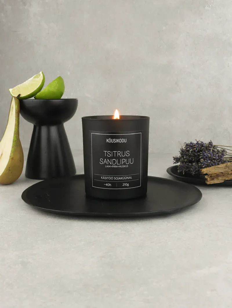 Villem Köusikodu sojaküünal “Tsitrus Sandlipuu" Köusikodu