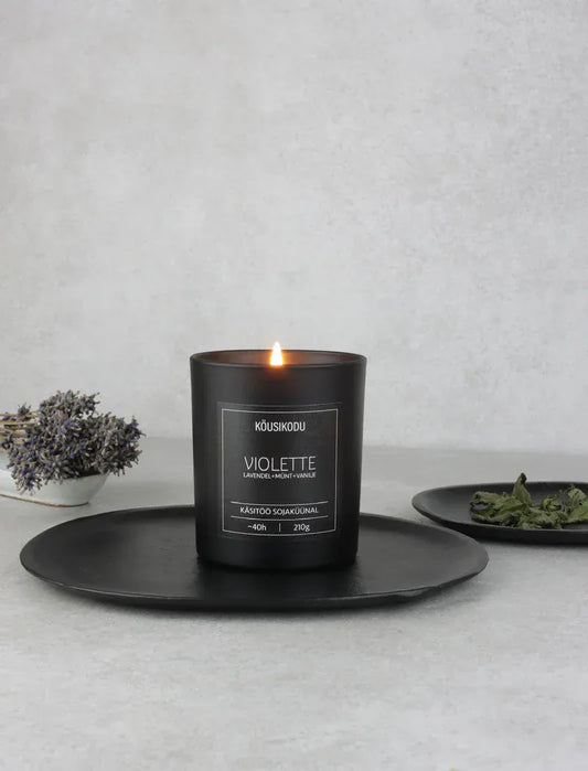 Villem Köusikodu sojaküünal “Violette" Köusikodu