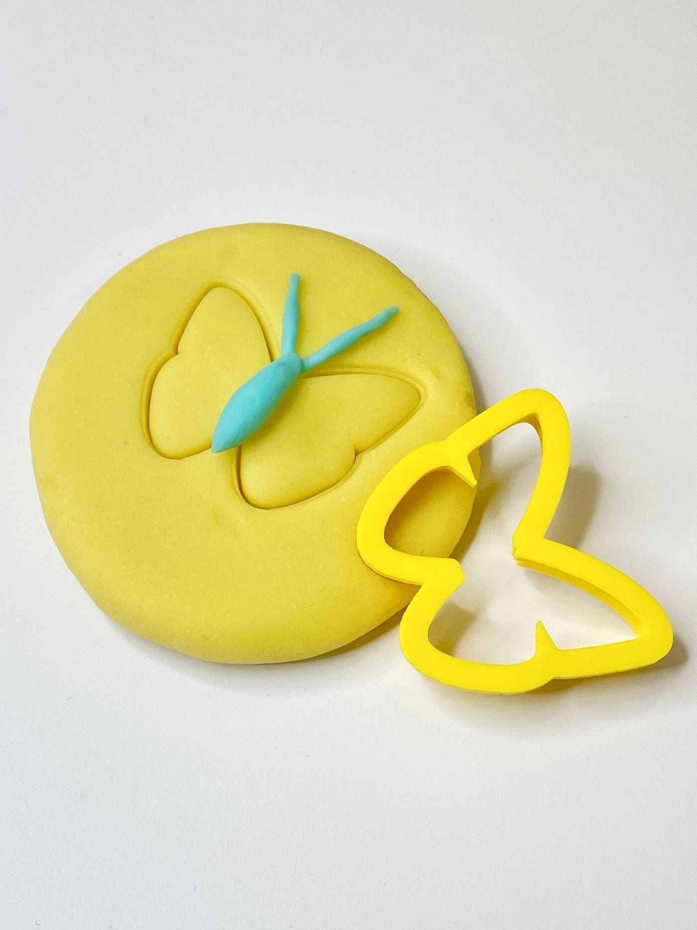 Villem MICI lõikevorm Liblikas Mici