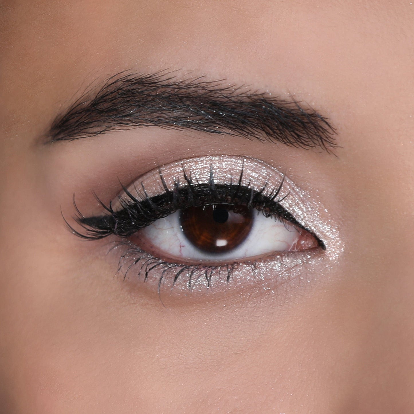 Villem MOIRA Chroma Light Shadow 001 Fairy Dust MOIRA