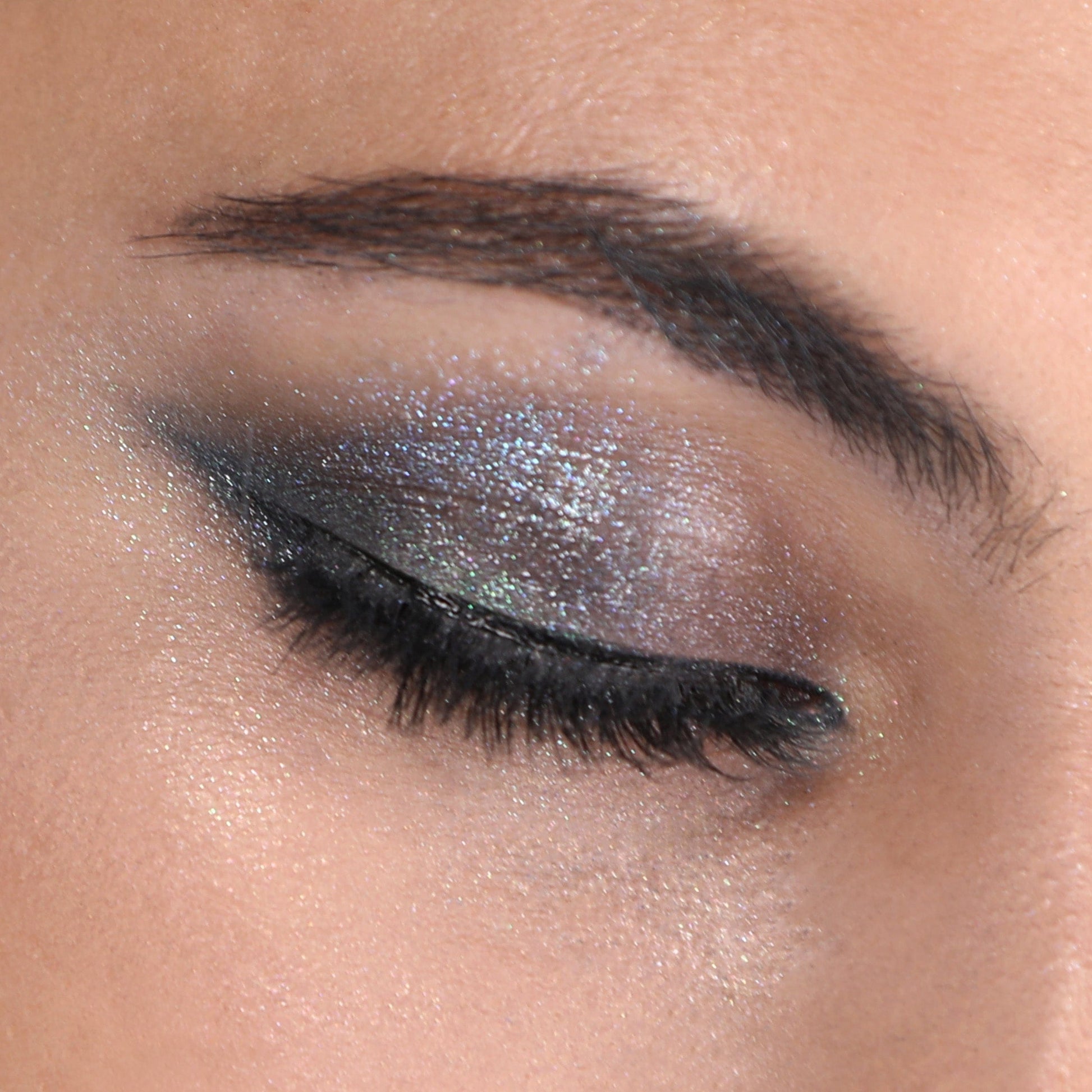 Villem MOIRA Chroma Light Shadow 024 You Up? MOIRA