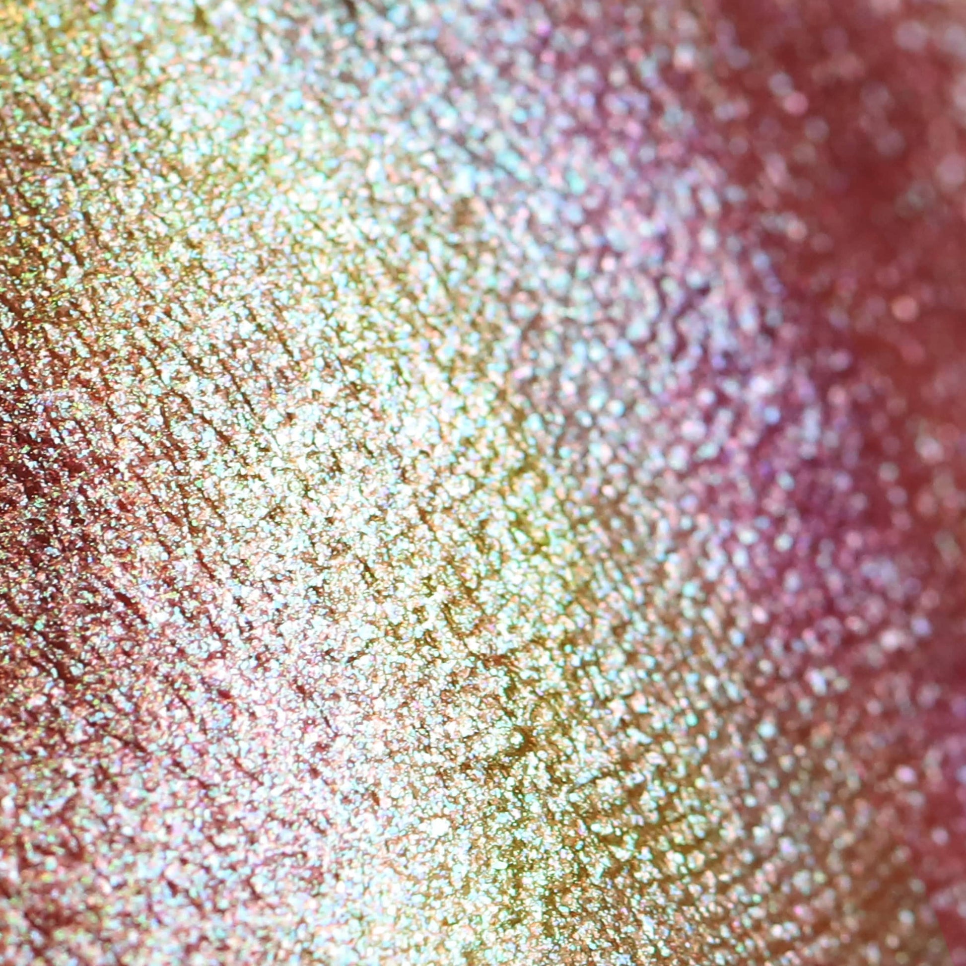 Villem MOIRA Chromatic Show Liner 012 Sugar Coated MOIRA