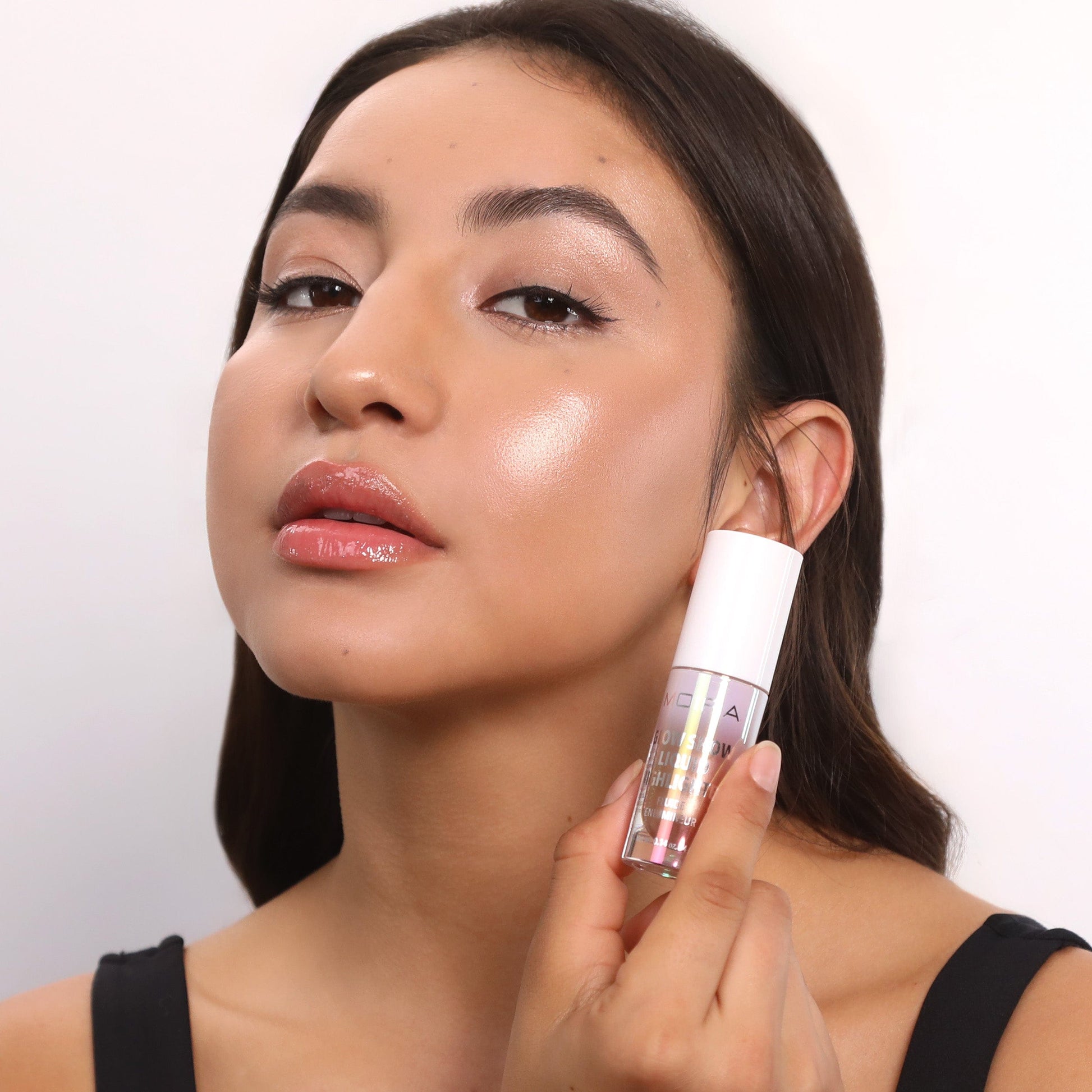 Villem MOIRA Glow Show Liquid Highlighter 006 Caramel Butter MOIRA