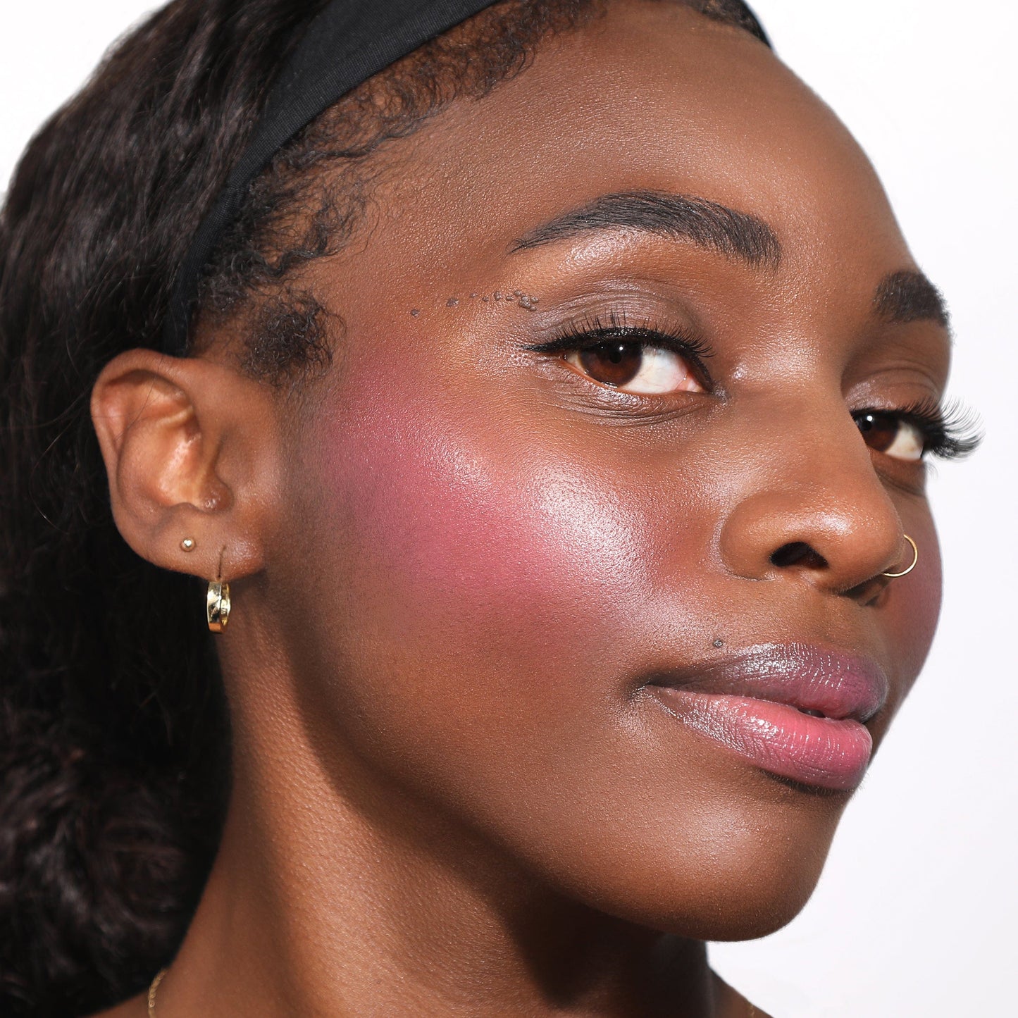 Villem MOIRA Love Steady Liquid Blush 007 Trust MOIRA