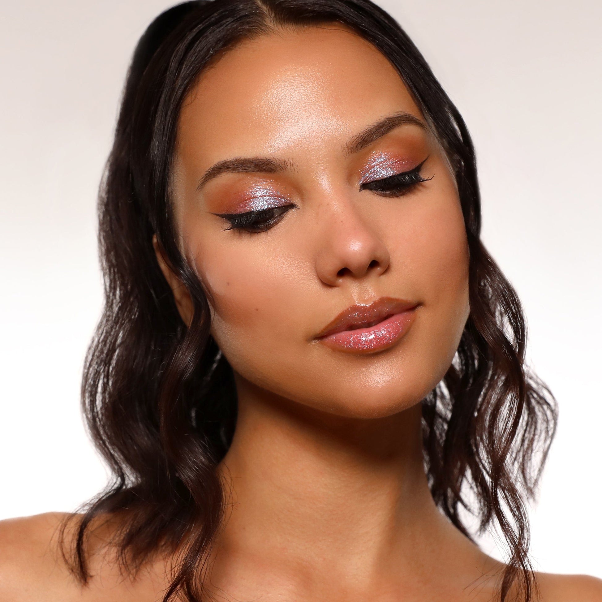 Villem MOIRA Starshine Lip Gloss 006 Lovetrap MOIRA