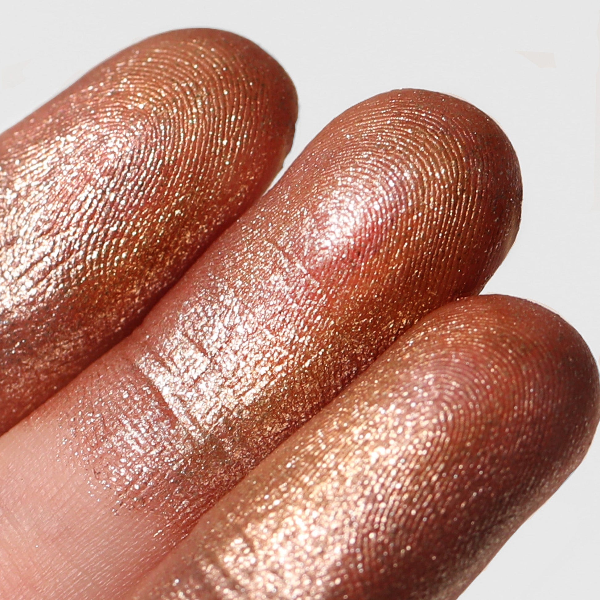 Villem MOIRA Stellar Glaze Stick Shadow 010 Bewitched MOIRA