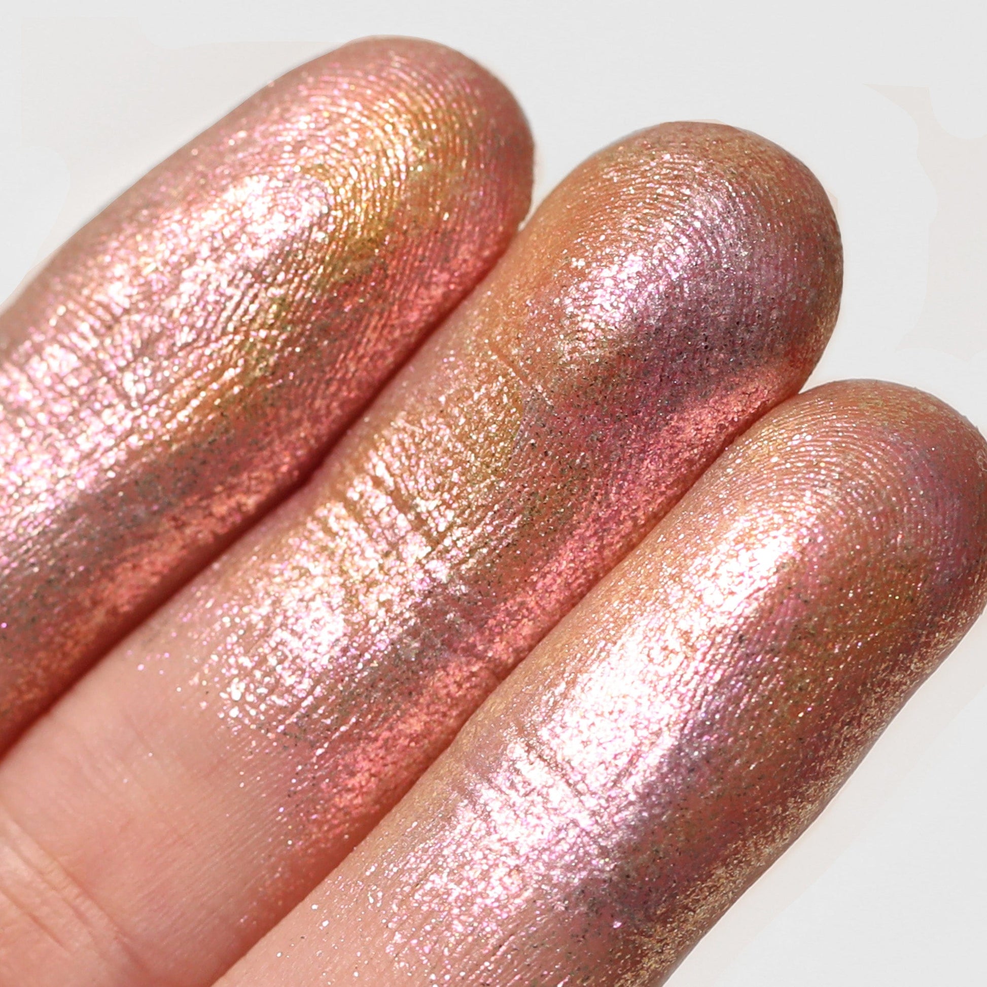 Villem MOIRA Stellar Glaze Stick Shadow 011 She′s the one MOIRA