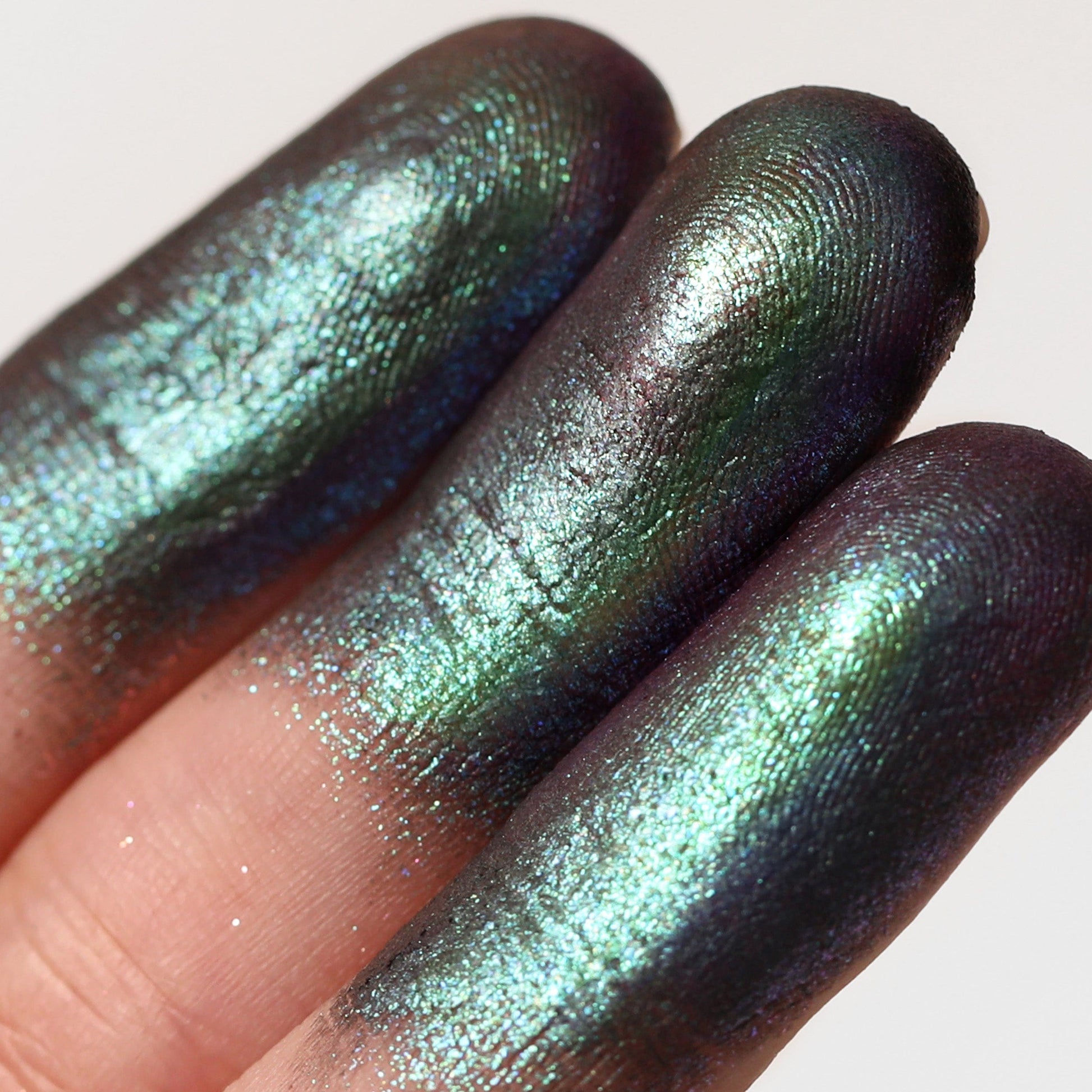 Villem MOIRA Stellar Glaze Stick Shadow 012 Calypso Green MOIRA