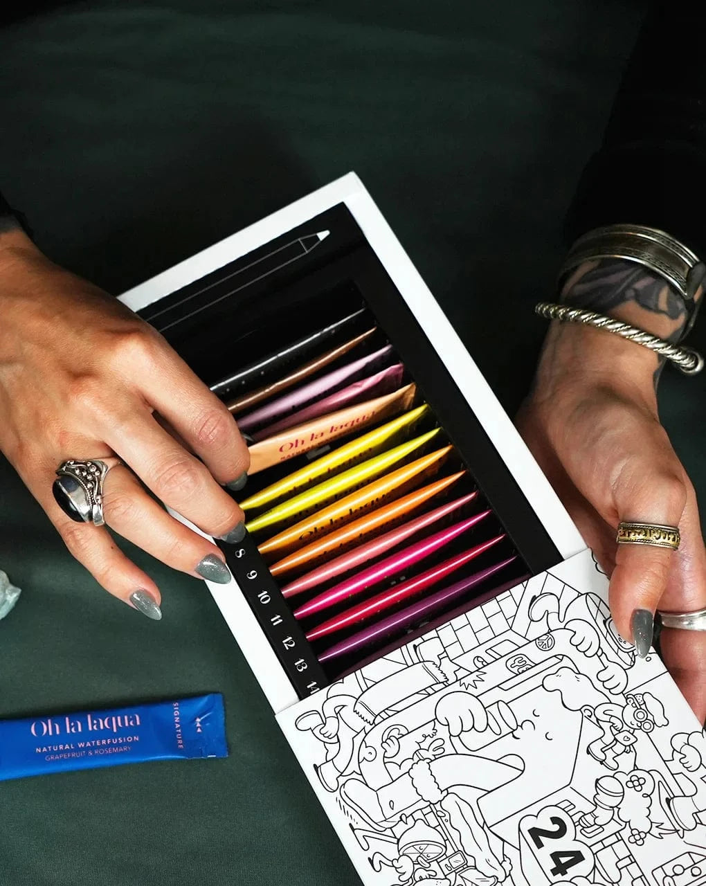 Villem OH LA LAQUA Vegan Advendikalender 2025 – 24 Flavours of Life OH LA LAQUA