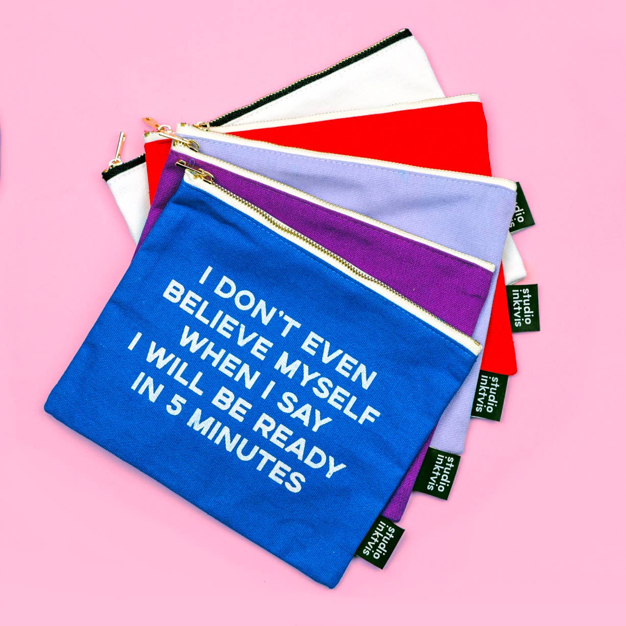 Villem Kosmeetikakott – “ALL THE STUFF I TRY NOT TO LOSE” (Lilla) Studio Inktvis