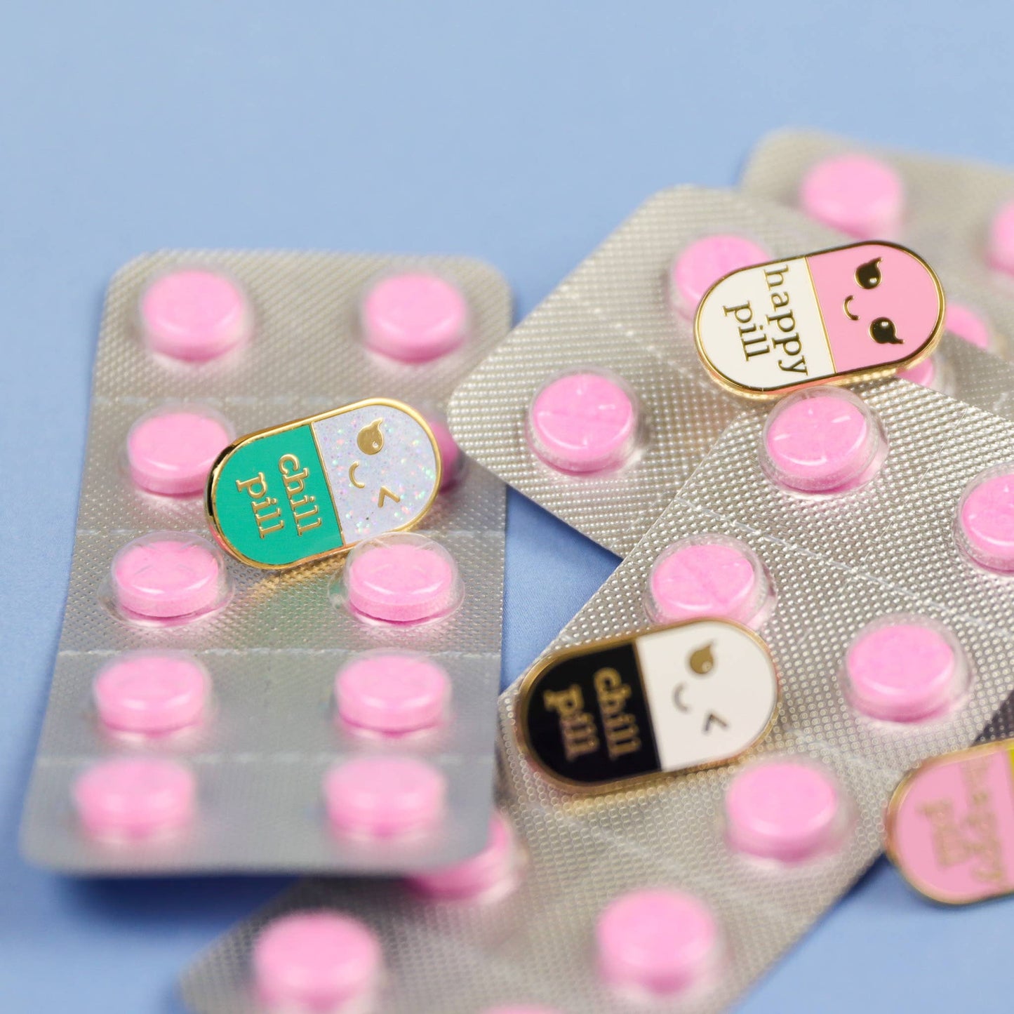 Villem Pin up  märk Chill pill mündiroheline Studio Inktvis