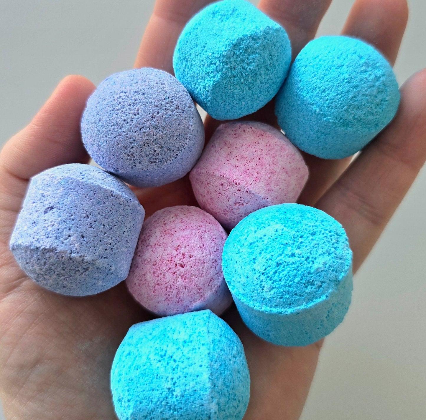 Villem Villemi kihisevate vannipallide assortii 8 tk Villem.ee