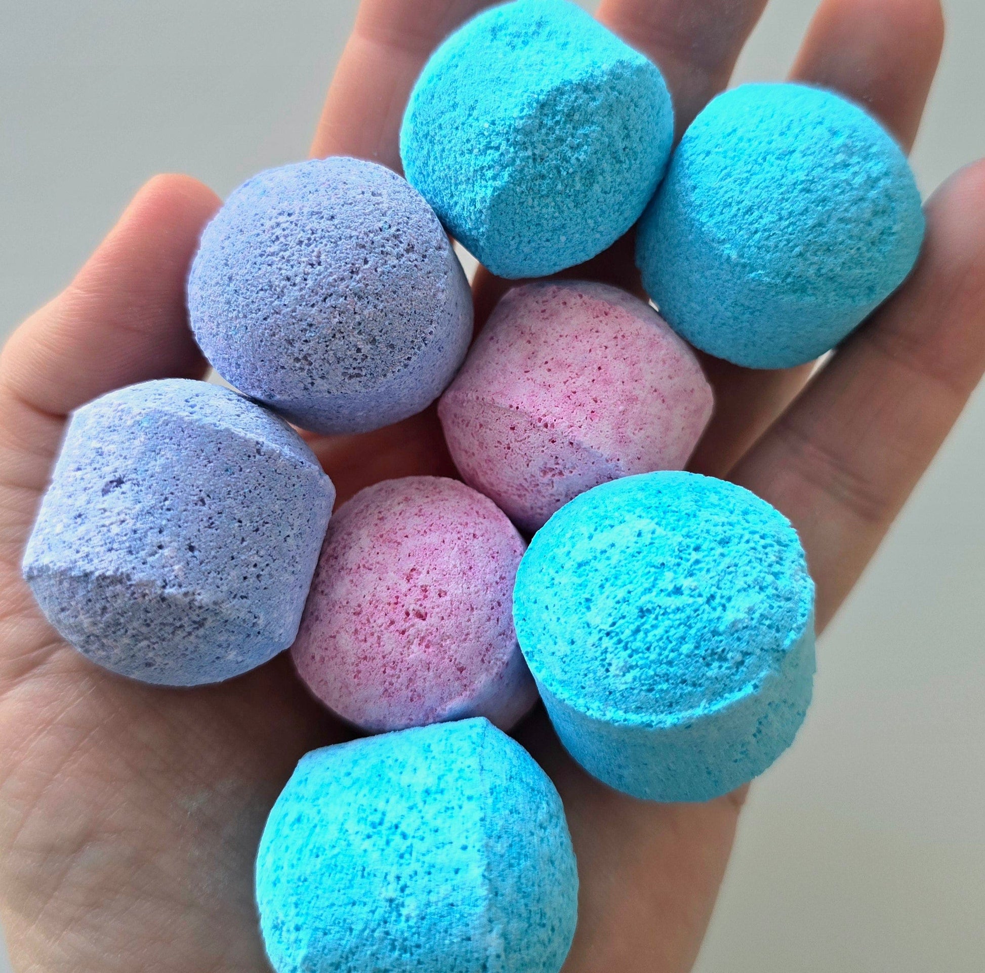 Villem Villemi kihisevate vannipallide assortii 8 tk Villem.ee